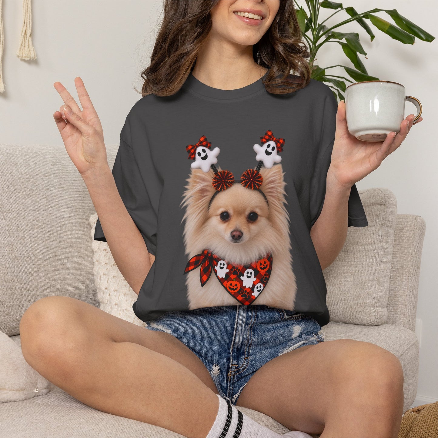 Tan/White Pomeranian Halloween