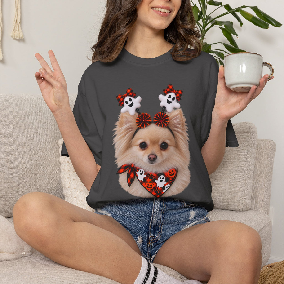 Tan/White Pomeranian Halloween