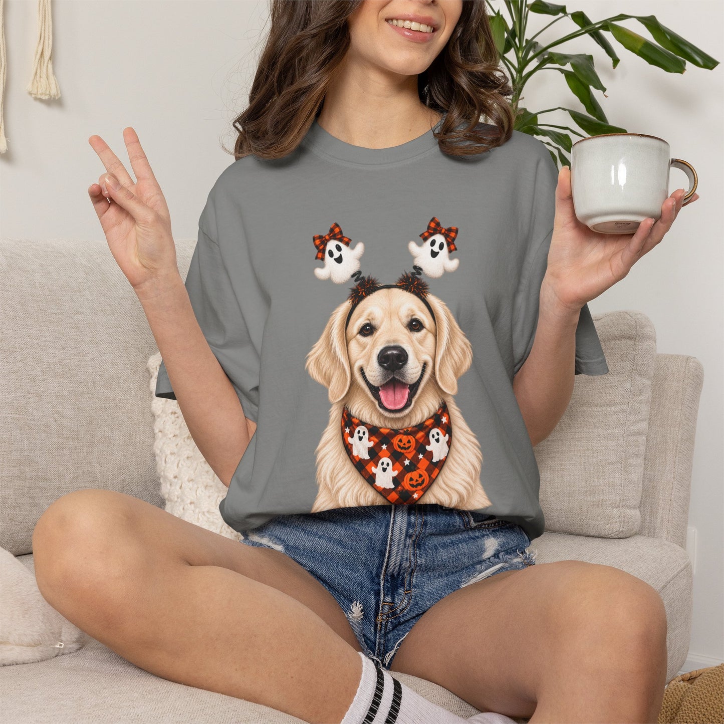 Cream Golden Retriever Halloween