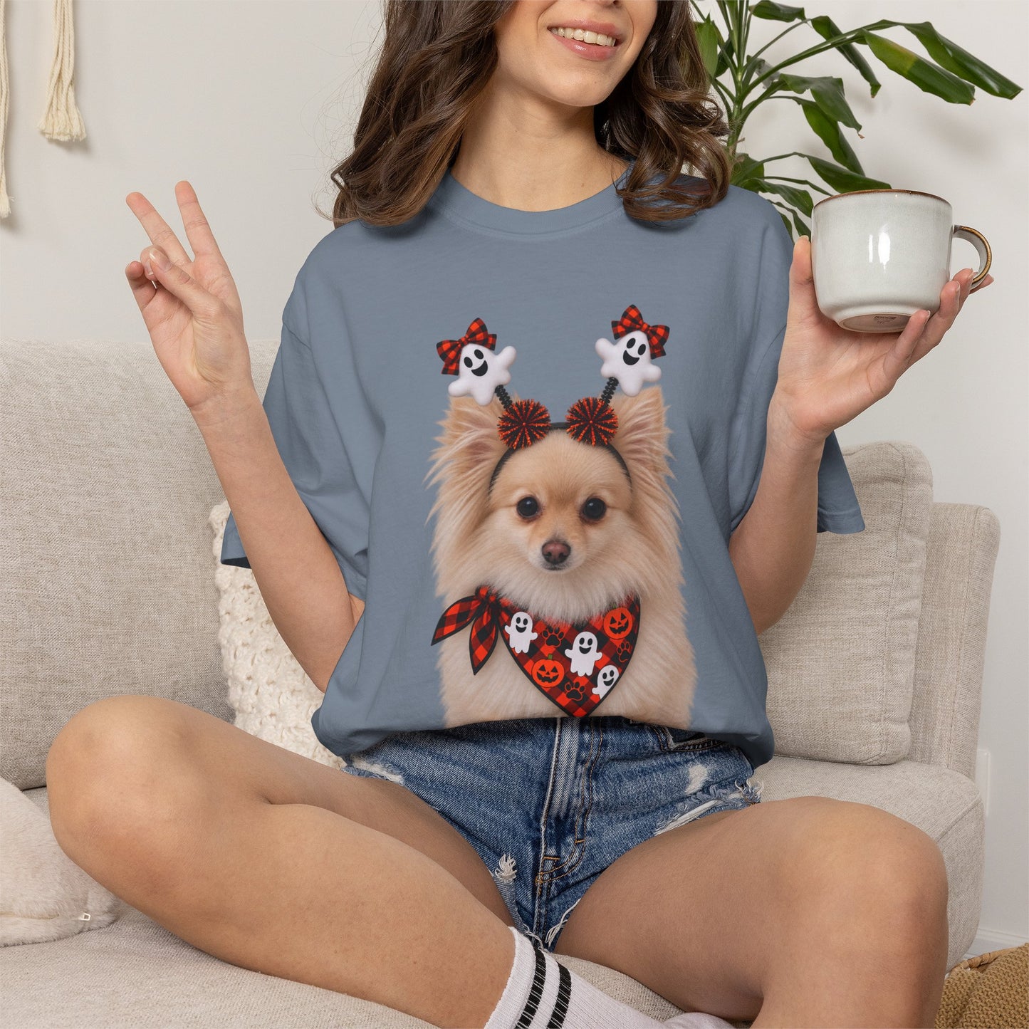 Tan/White Pomeranian Halloween