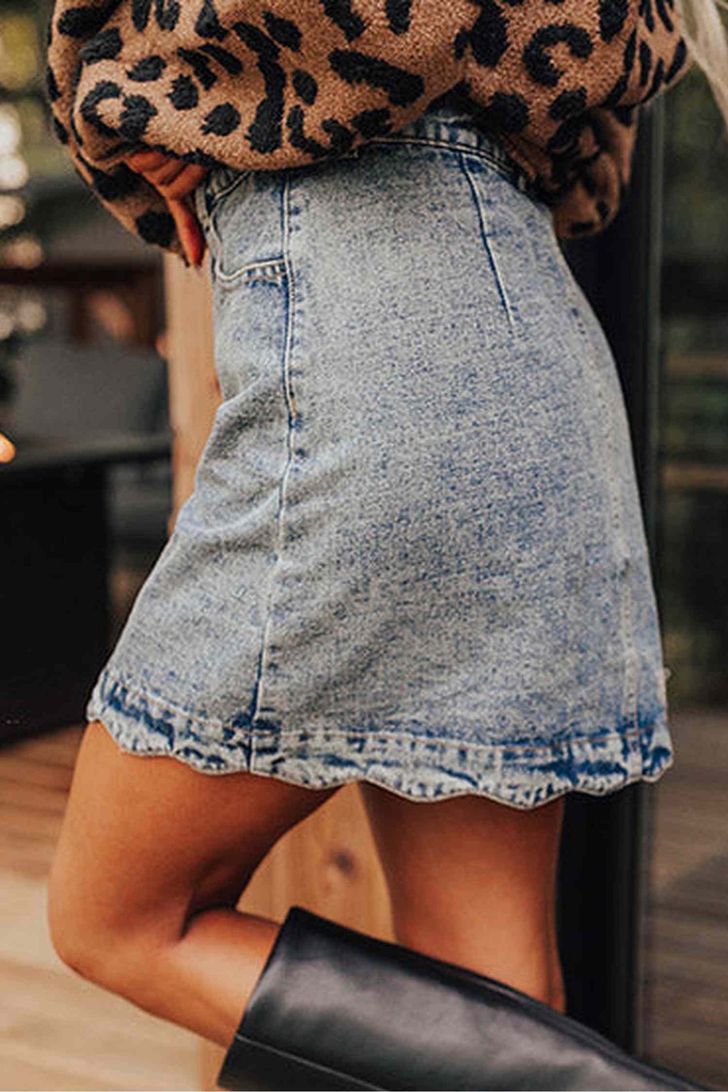 ScallopedButton Front Denim Skirt