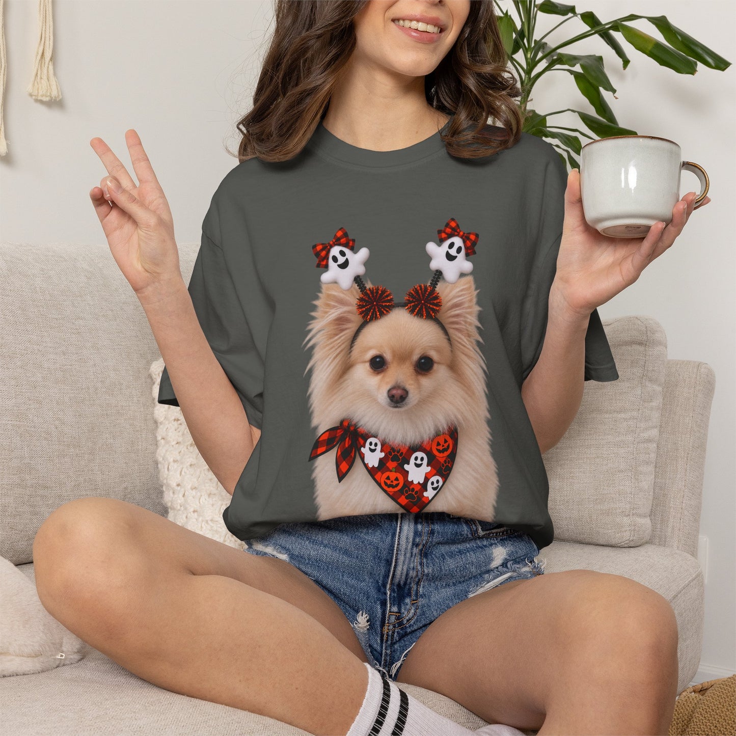 Tan/White Pomeranian Halloween